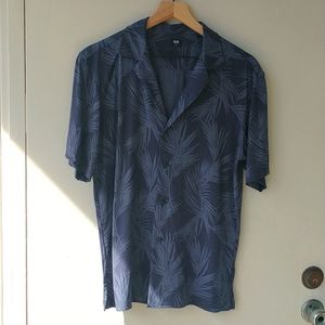 Uniqlo Men's Button Shirt, size XS